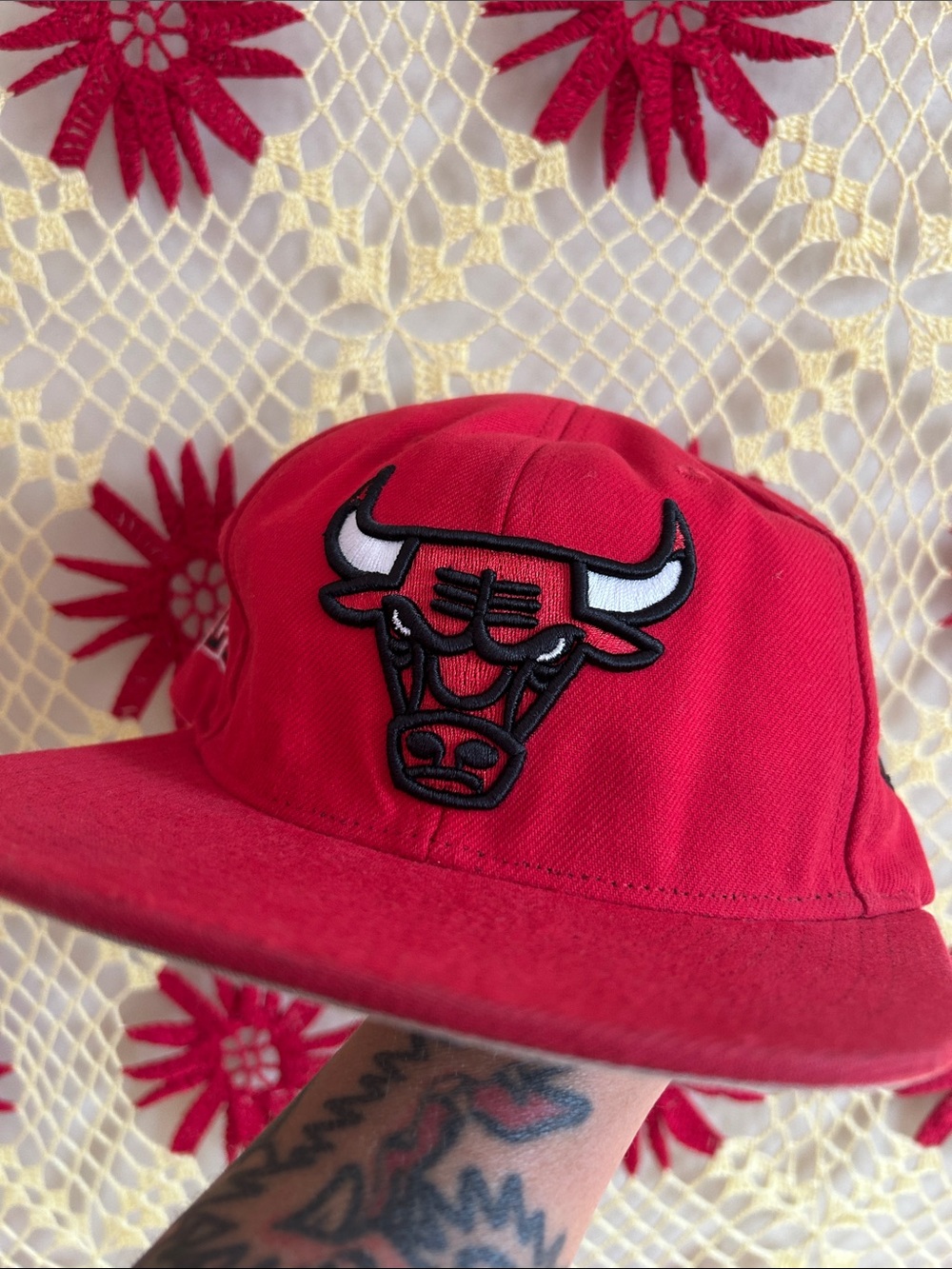 Mitchell & Ness Red Chicago Bulls Embroidered Snapback Hat